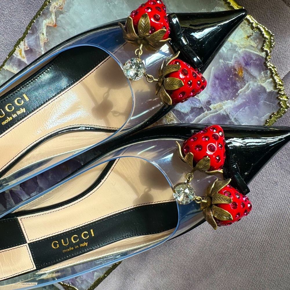 Brand NEW Gucci Strawberry Heels with Box
